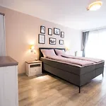 Apartment Bora *